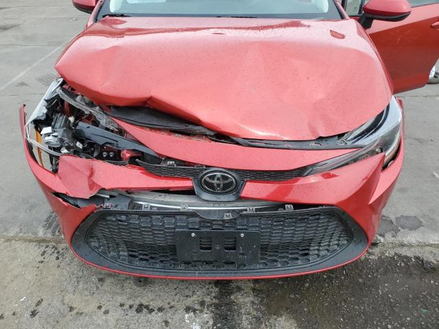 5YFEPRAE5LP125330 - 2020 TOYOTA COROLLA LE RED photo 11