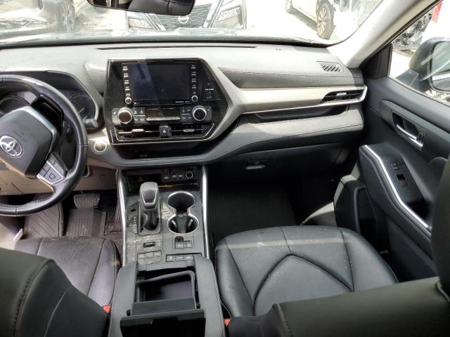 5TDGZRBH6MS064638 - 2021 TOYOTA HIGHLANDER XLE Черный фото 8