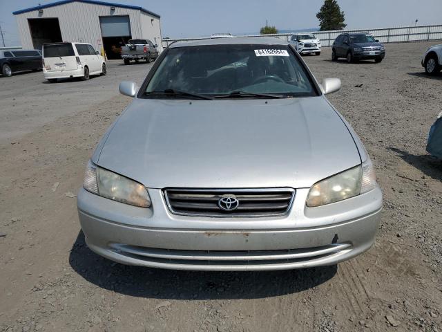 4T1BG22K61U843365 - 2001 TOYOTA CAMRY CE SILVER photo 5