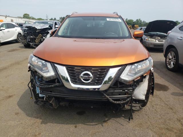 JN8AT2MV7HW006453 - 2017 NISSAN ROGUE S ORANGE photo 5