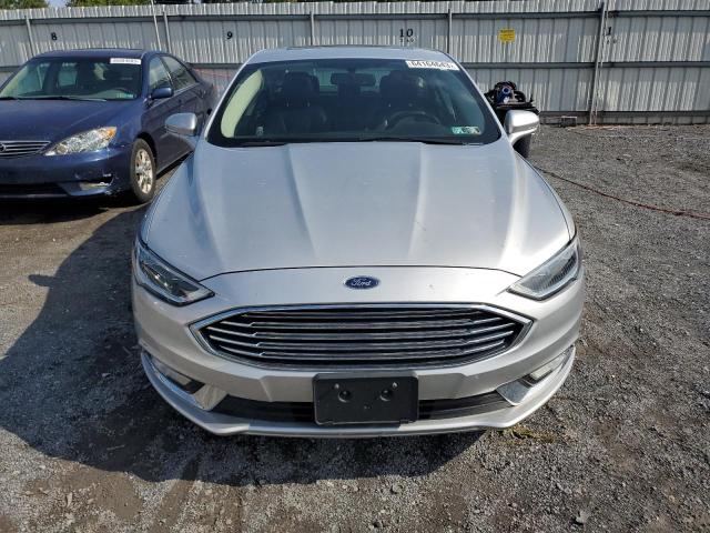 3FA6P0RU7JR249284 - 2018 FORD FUSION TITANIUM/PLATINUM HEV SILVER photo 5