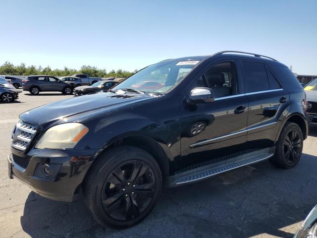 4JGBB8GB7AA563367 - 2010 MERCEDES-BENZ ML 350 4MATIC BLACK photo 1
