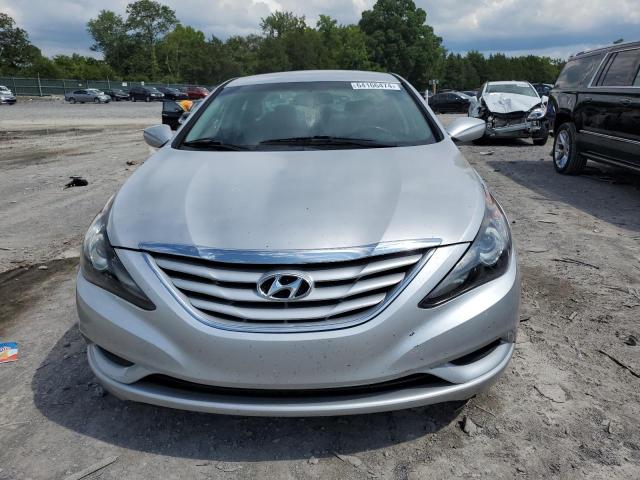 5NPEB4AC3CH350651 - 2012 HYUNDAI SONATA GLS SILVER photo 5