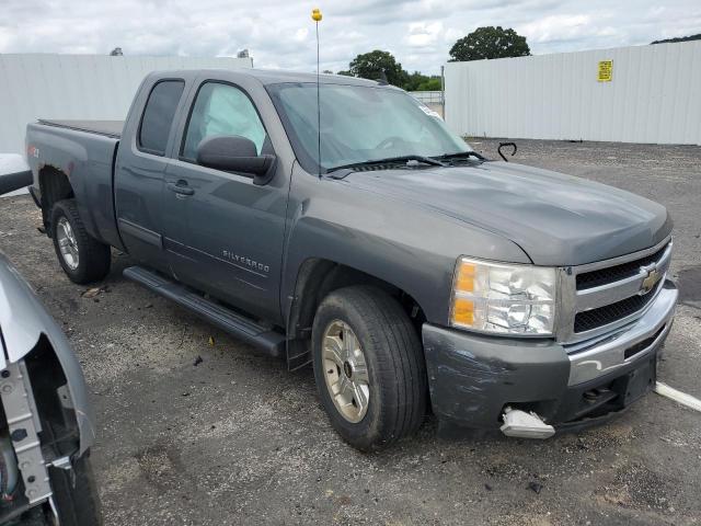 1GCRKSE33BZ351175 - 2011 CHEVROLET SILVERADO K1500 LT GRAY photo 4