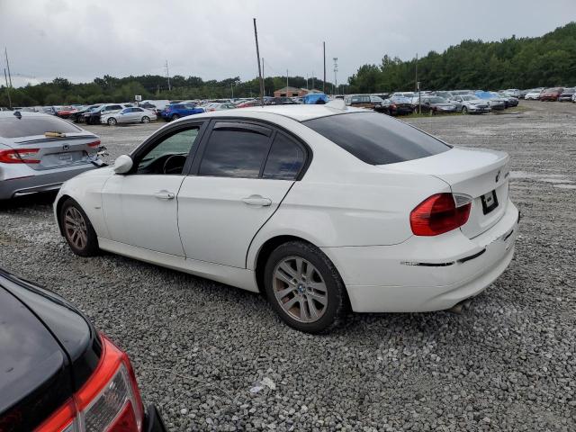 WBAVC73567KP31752 - 2007 BMW 328 XI SULEV WHITE photo 2