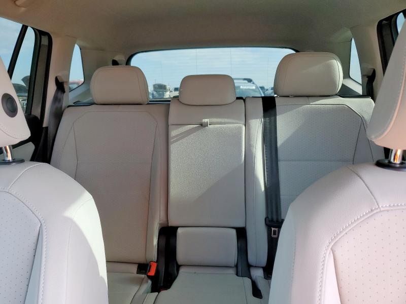 3VV2B7AX3KM098773 - 2019 VOLKSWAGEN TIGUAN SE Grau Foto 10