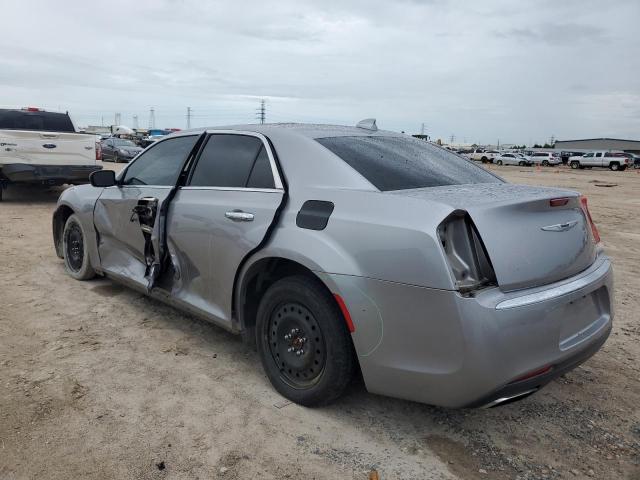 2C3CCAEG9HH610152 - 2017 CHRYSLER 300C SILVER photo 2