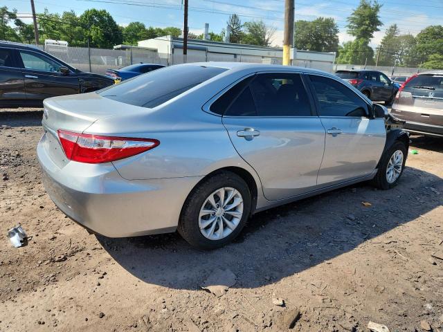 4T4BF1FK6FR502536 - 2015 TOYOTA CAMRY LE SILVER photo 3