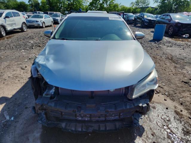 4T4BF1FK6FR502536 - 2015 TOYOTA CAMRY LE SILVER photo 5