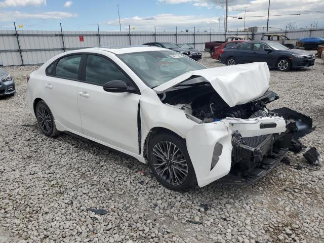 3KPF54AD0PE574376 - 2023 KIA FORTE GT LINE WHITE photo 4