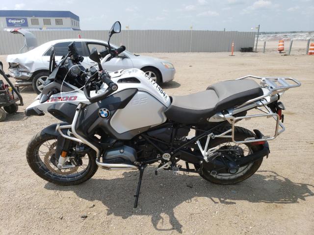 WB10A1206HZ897720 - 2017 BMW R1200 GS ADVENTURE WHITE photo 3