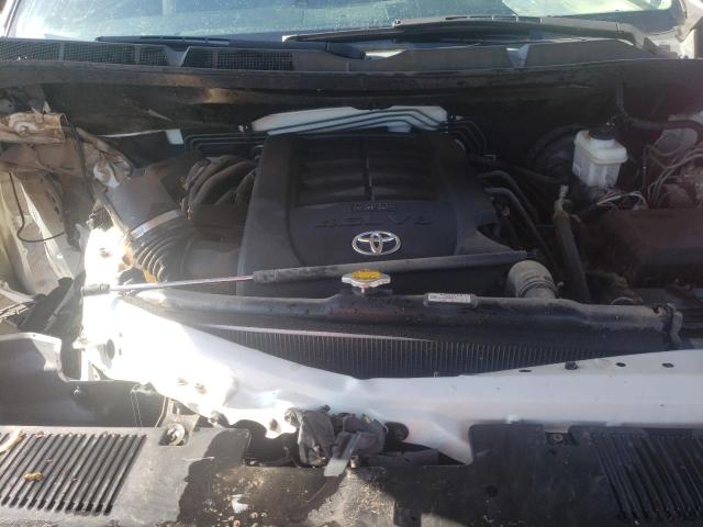 5TFRM5F1XEX070855 - 2014 TOYOTA TUNDRA DOUBLE CAB SR/SR5 WHITE photo 11