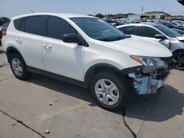 JTMZFREV4FJ056735 - 2015 TOYOTA RAV4 LE WHITE photo 4