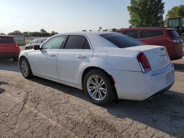 2C3CCAAG7HH647402 - 2017 CHRYSLER 300 LIMITED WHITE photo 2