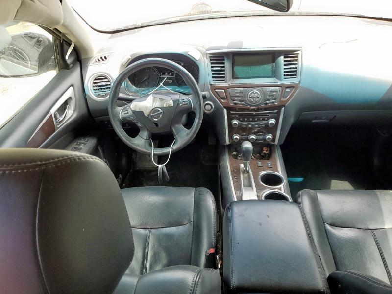 5N1AR2MN0FC666726 - 2015 NISSAN PATHFINDER S 银色 照片 8