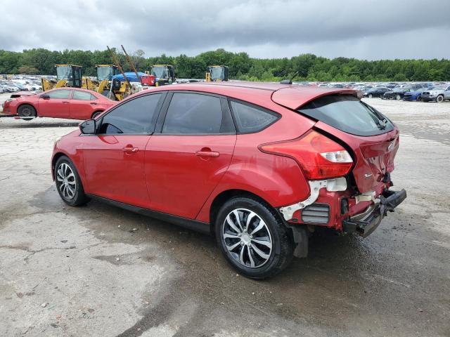 1FAHP3K24CL335706 - 2012 FORD FOCUS SE RED photo 2