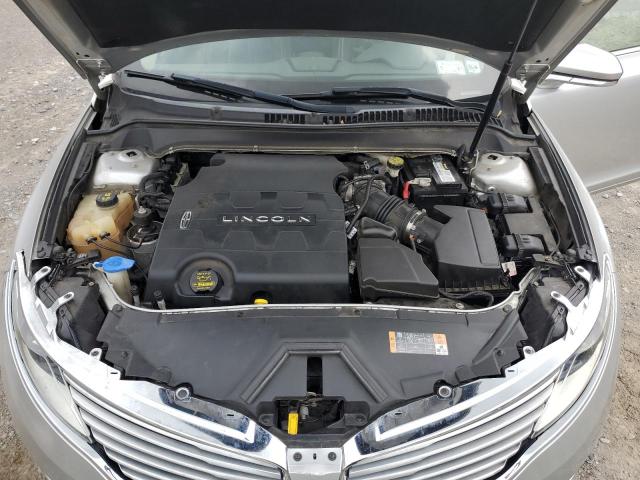 3LN6L2JK0DR828550 - 2013 LINCOLN MKZ SILVER photo 11