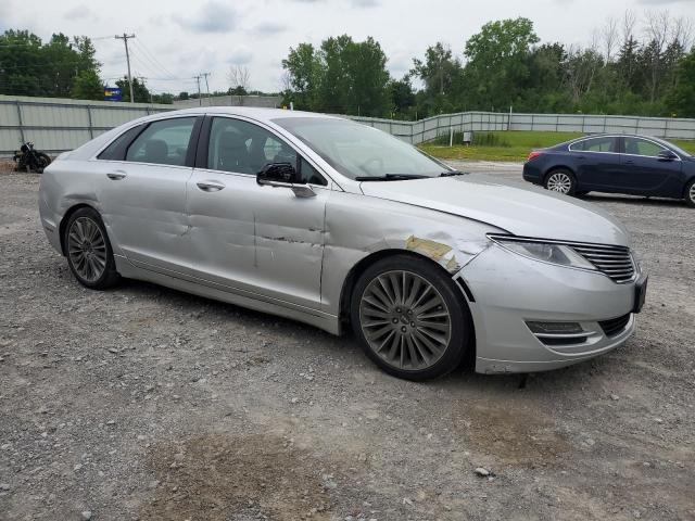 3LN6L2JK0DR828550 - 2013 LINCOLN MKZ SILVER photo 4