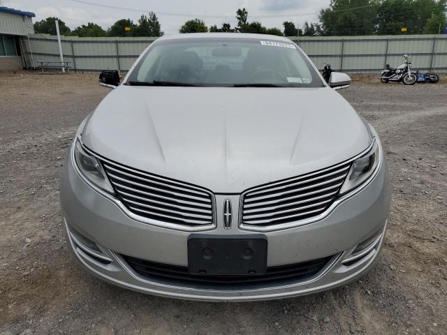 3LN6L2JK0DR828550 - 2013 LINCOLN MKZ SILVER photo 5