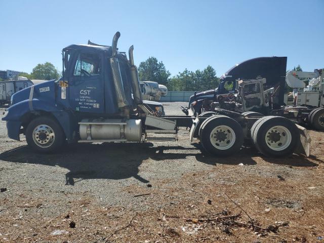 1FUBA5CG75DU37160 - 2005 FREIGHTLINER CONVENTION COLUMBIA BLUE photo 3