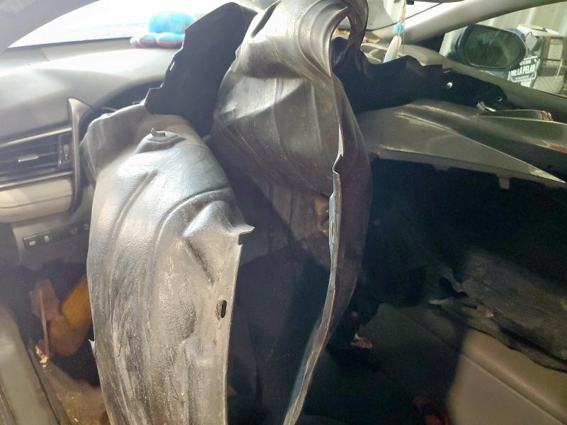 4T1C31AK0NU592036 - 2022 TOYOTA CAMRY LE GRAY photo 8