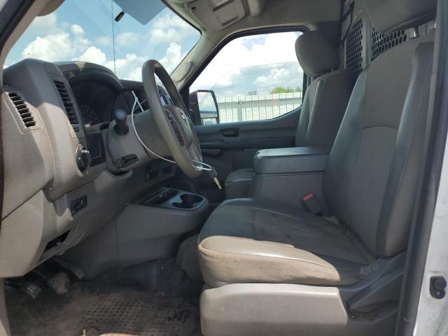 1N6BF0LY8KN806700 - 2019 NISSAN NV 2500 S Weiß Foto 7
