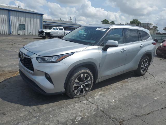 5TDGZRAHXLS502755 - 2020 TOYOTA HIGHLANDER XLE SILVER photo 1