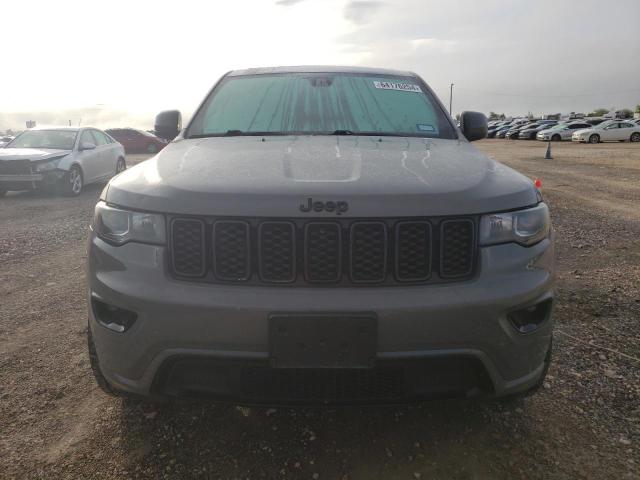 1C4RJEAG2LC212009 - 2020 JEEP GRAND CHER LAREDO GRAY photo 5