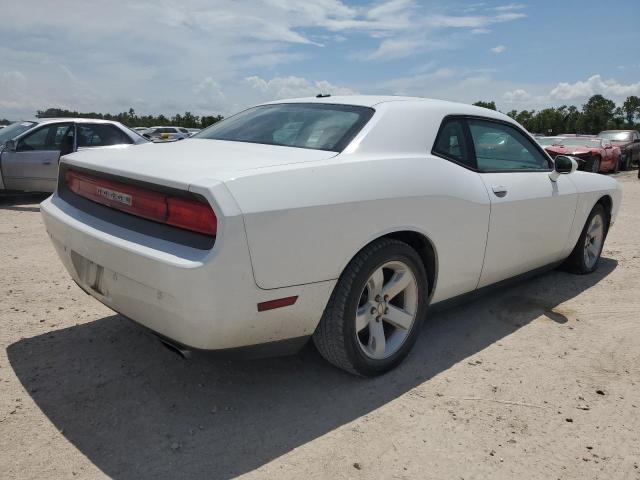 2C3CDYAG8EH225463 - 2014 DODGE CHALLENGER SXT WHITE photo 3