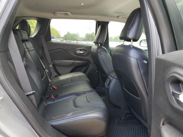 1C4PJMBN2KD379879 - 2019 JEEP CHEROKEE TRAILHAWK SILVER photo 11