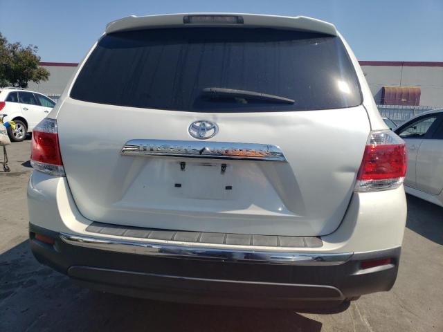 5TDZA3EH8DS036722 - 2013 TOYOTA HIGHLANDER BASE WHITE photo 6