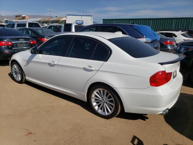 WBAPK5C5XBA656634 - 2011 BMW 328 XI SULEV WHITE photo 2