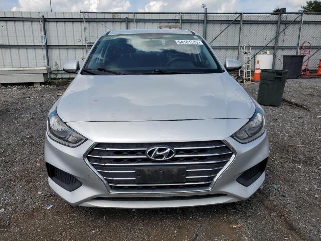 3KPC24A65LE120003 - 2020 HYUNDAI ACCENT SE SILVER photo 5