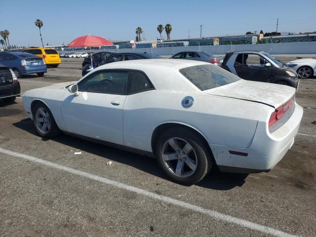 2C3CDYAGXEH225237 - 2014 DODGE CHALLENGER SXT WHITE photo 2