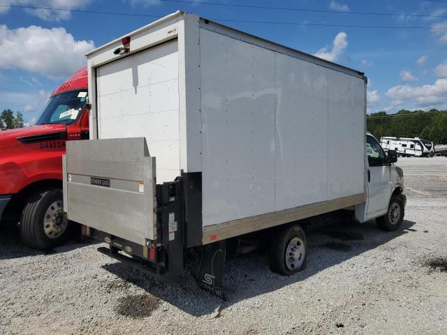 1GB0GRFP8J1339822 - 2018 CHEVROLET EXPRESS G3 WHITE photo 3