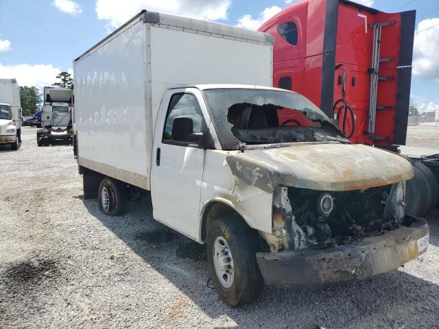 1GB0GRFP8J1339822 - 2018 CHEVROLET EXPRESS G3 WHITE photo 4