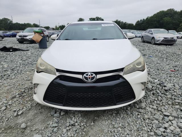 4T1BF1FK1FU111465 - 2015 TOYOTA CAMRY LE WHITE photo 5