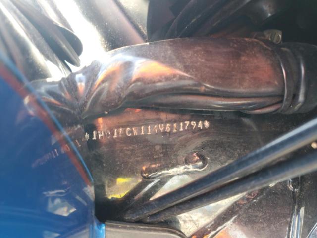 1HD1FCW114Y611794 - 2004 HARLEY-DAVIDSON FLHTCUI BLUE photo 8