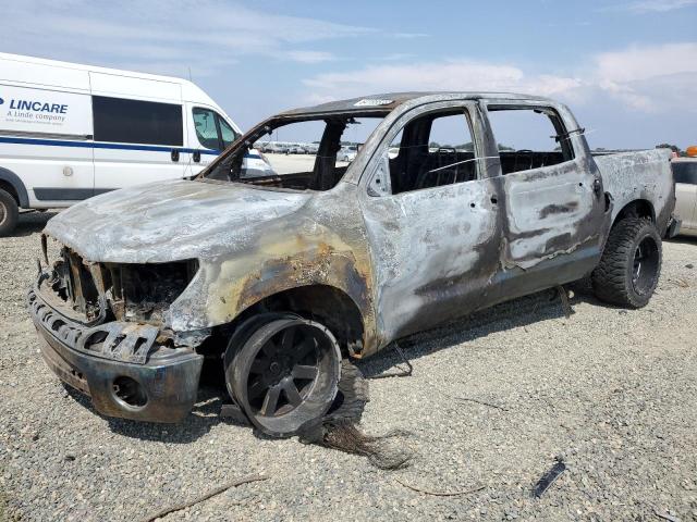 5TFDY5F14AX132792 - 2010 TOYOTA TUNDRA CREWMAX SR5 BURN photo 1