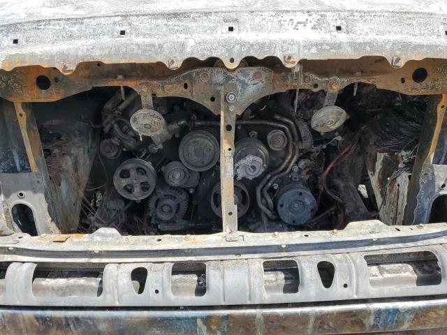 5TFDY5F14AX132792 - 2010 TOYOTA TUNDRA CREWMAX SR5 BURN photo 11