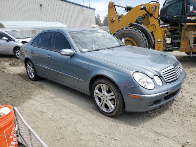 WDBUF56J86A909893 - 2006 MERCEDES-BENZ E 350 BLUE photo 4