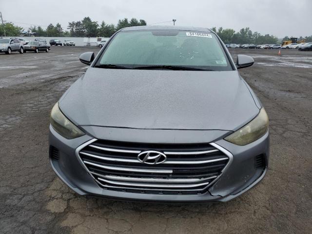 5NPD74LFXJH266201 - 2018 HYUNDAI ELANTRA SE GRAY photo 5