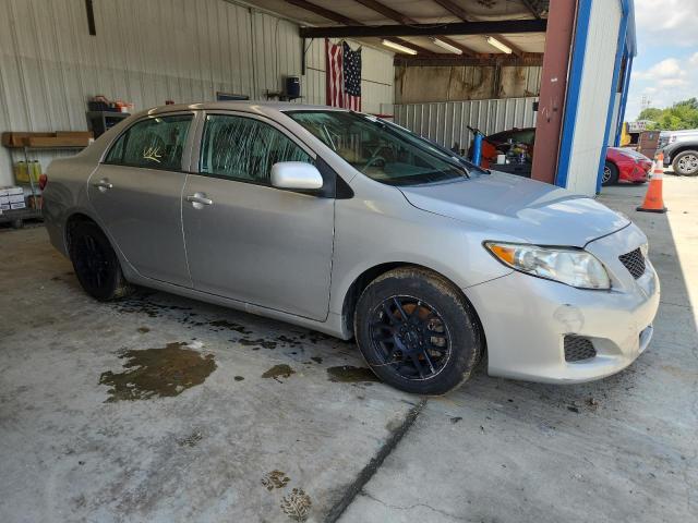 2T1BU4EE8AC525937 - 2010 TOYOTA COROLLA BASE SILVER photo 4