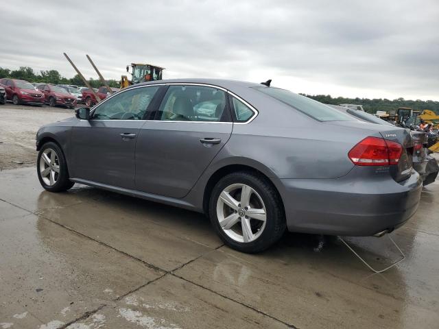 1VWBV7A3XFC031630 - 2015 VOLKSWAGEN PASSAT SE GRAY photo 2