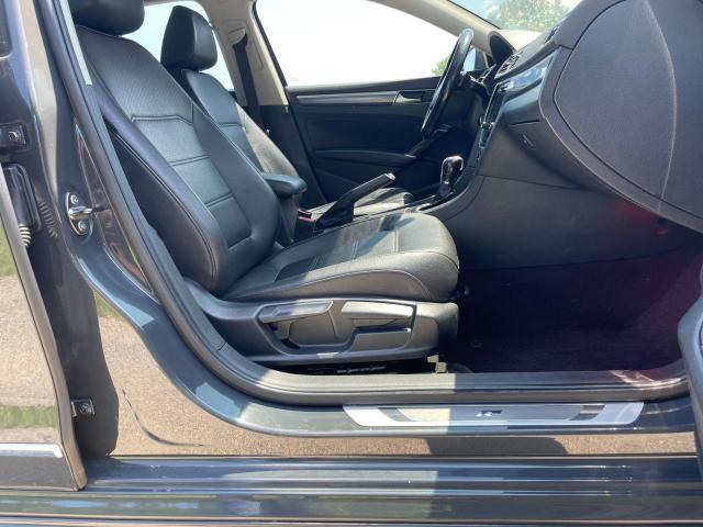 1VWDT7A32HC064879 - 2017 VOLKSWAGEN PASSAT R-LINE Grau Foto 5