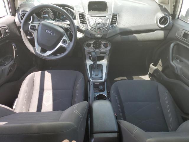 3FADP4BJ4KM156137 - 2019 FORD FIESTA SE WHITE photo 8