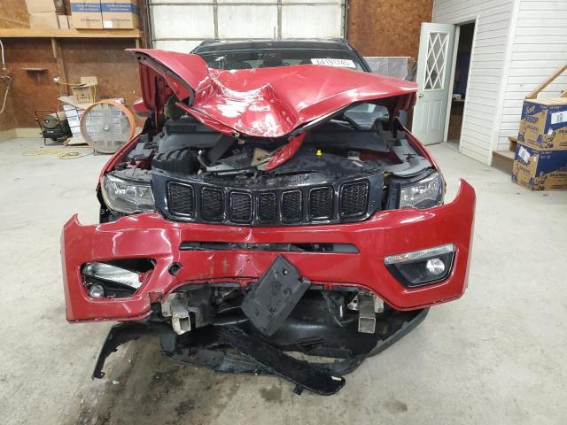 3C4NJDBB9JT395079 - 2018 JEEP COMPASS LATITUDE كستنائي صورة 5