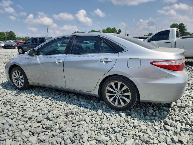 4T1BF1FK9FU097721 - 2015 TOYOTA CAMRY LE Gümüş foto 2