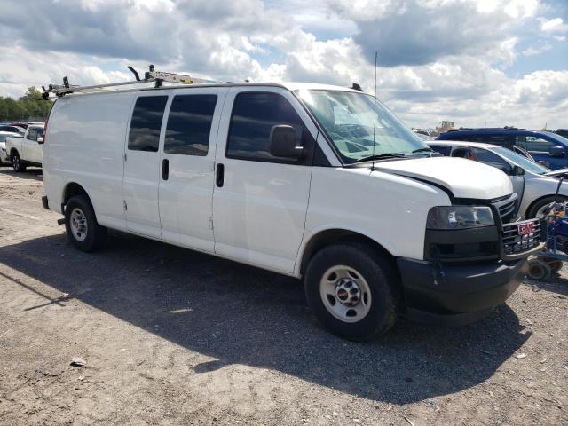 1GTZ7HFG3J1166143 - 2018 GMC SAVANA G3500 WHITE photo 4