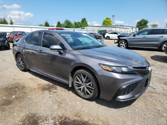 4T1G11AKXPU176778 - 2023 TOYOTA CAMRY SE NIGHT SHADE GRAY photo 4